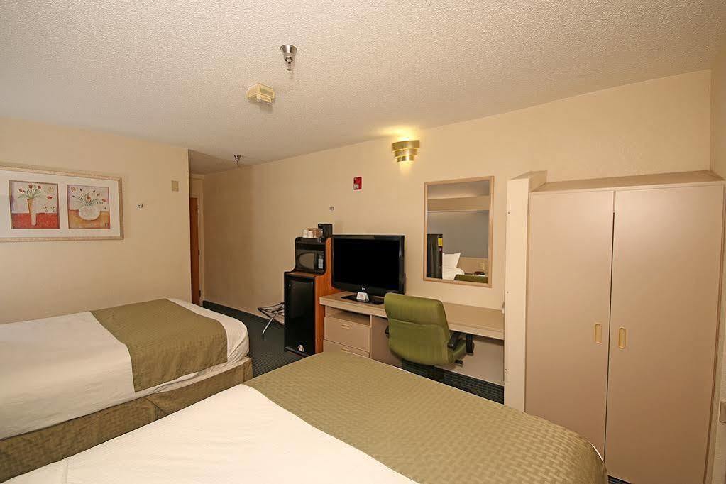Microtel Inn & Suites By Wyndham Statesville Dış mekan fotoğraf